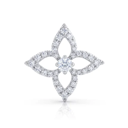 Diamond-studded four-polylobed flower pendant with a central round diamond in white metal (likely white gold).
